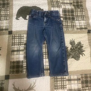 🔴2T carters skinny fit jeans